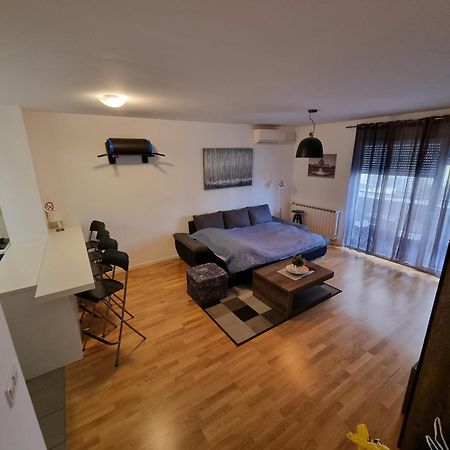 City Style Apartment-New 萨格勒布 外观 照片